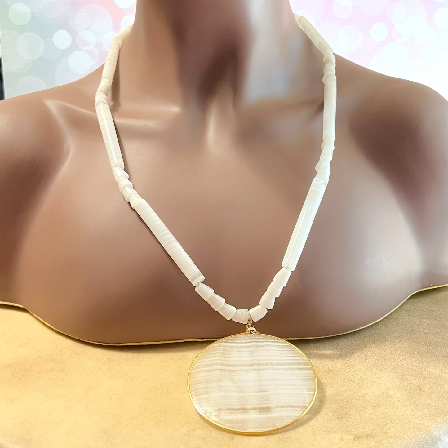 White Calcite Onyx Vintage Necklace from Mexico