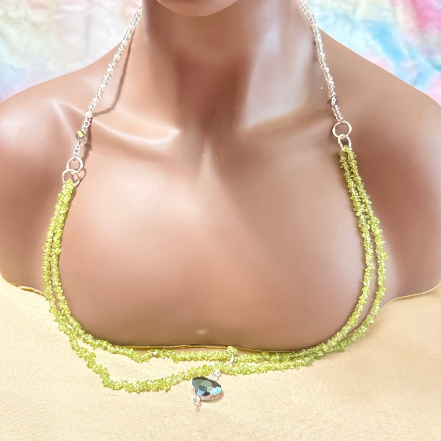 Peridot Crystal Chip & Faceted Glass Heart Vintage Necklace