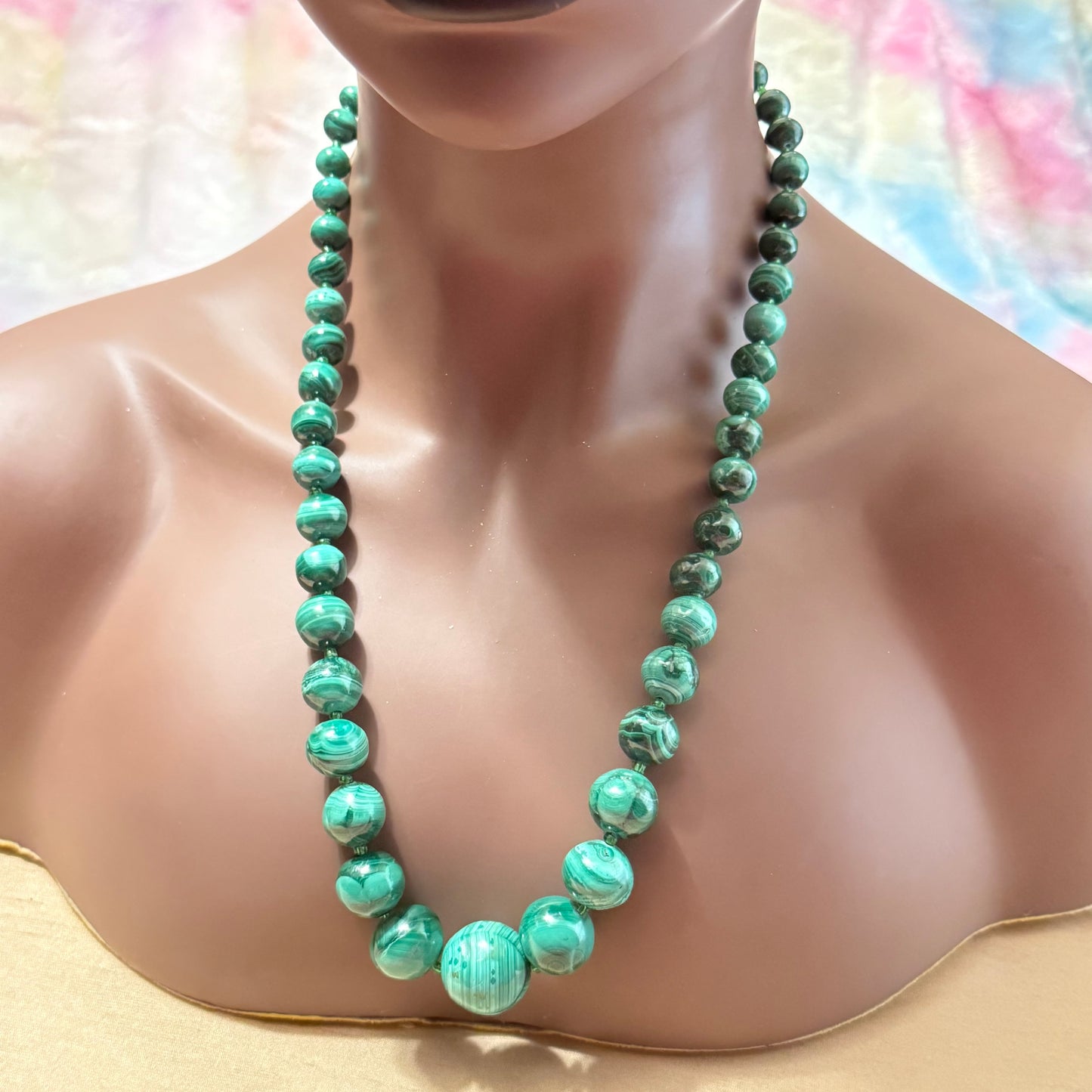 Graduated Malachite Beaded Vintage Necklace