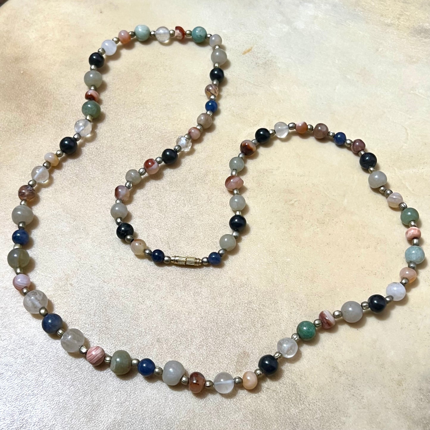 1960s Vintage Beggars Beads Agate & Quartz Necklace