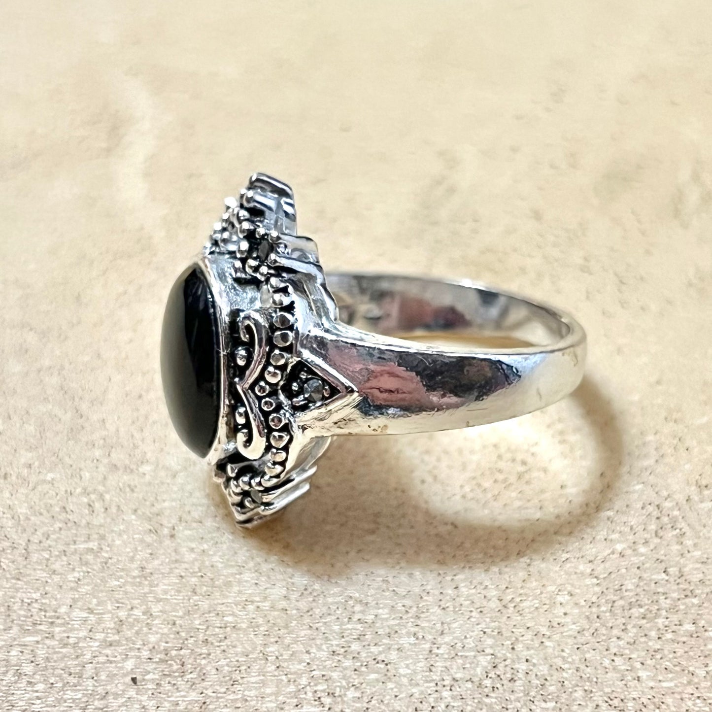 Black Stone & Marcasite Ring Set in Silver Tone Marked Thai Size 8.5