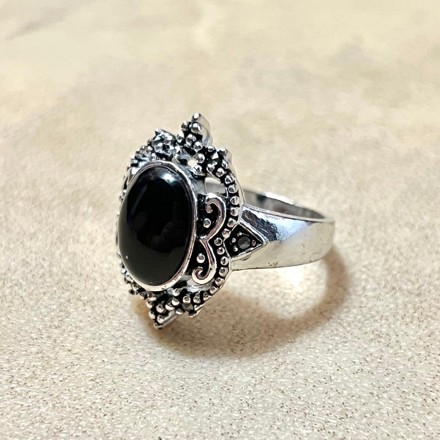 Black Stone & Marcasite Ring Set in Silver Tone Marked Thai Size 8.5