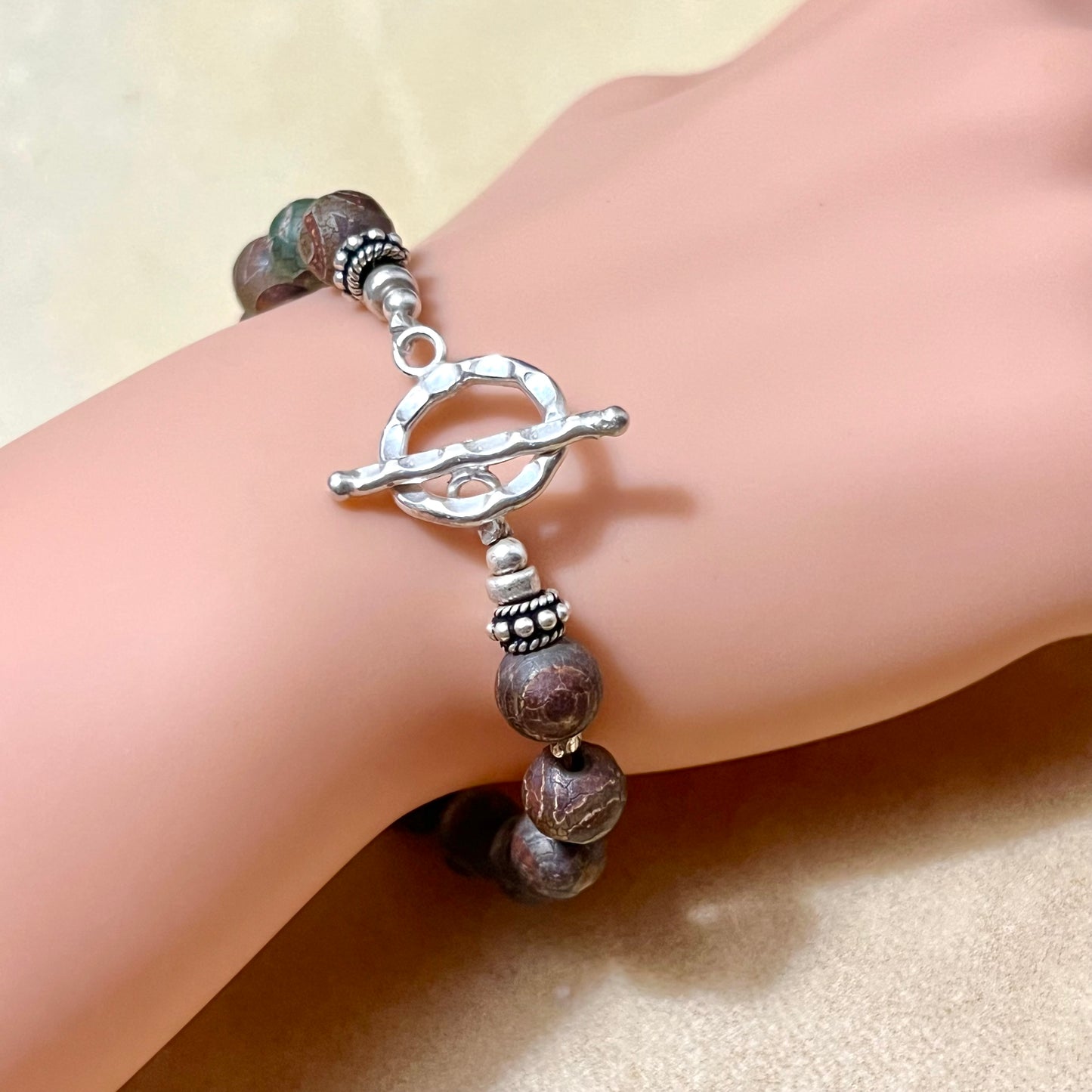 Dzi Eye Agate Beaded Vintage Bracelet with Silver Tone Accents