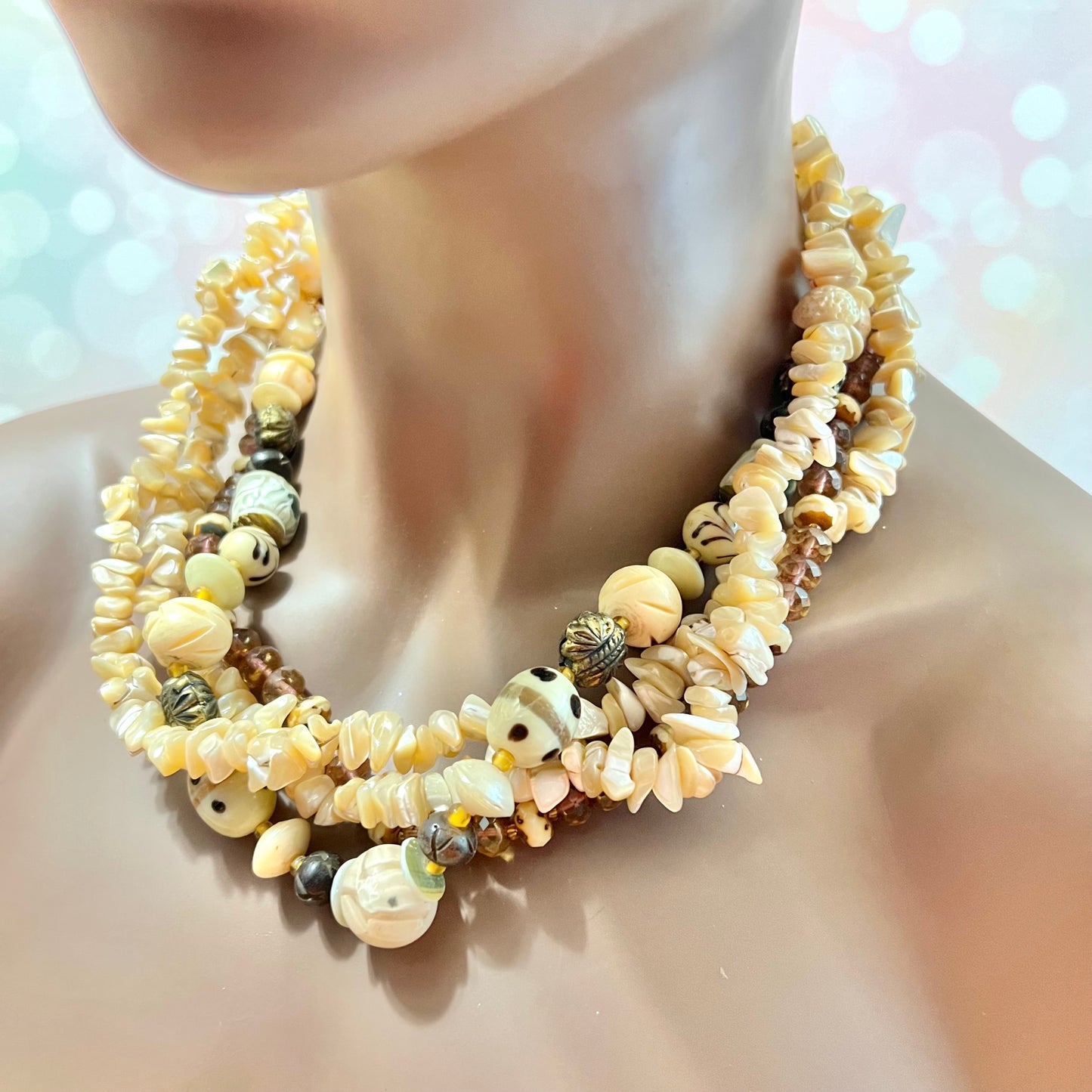 Vintage Mother of Pearl & Lampwork Glass Beaded Necklace