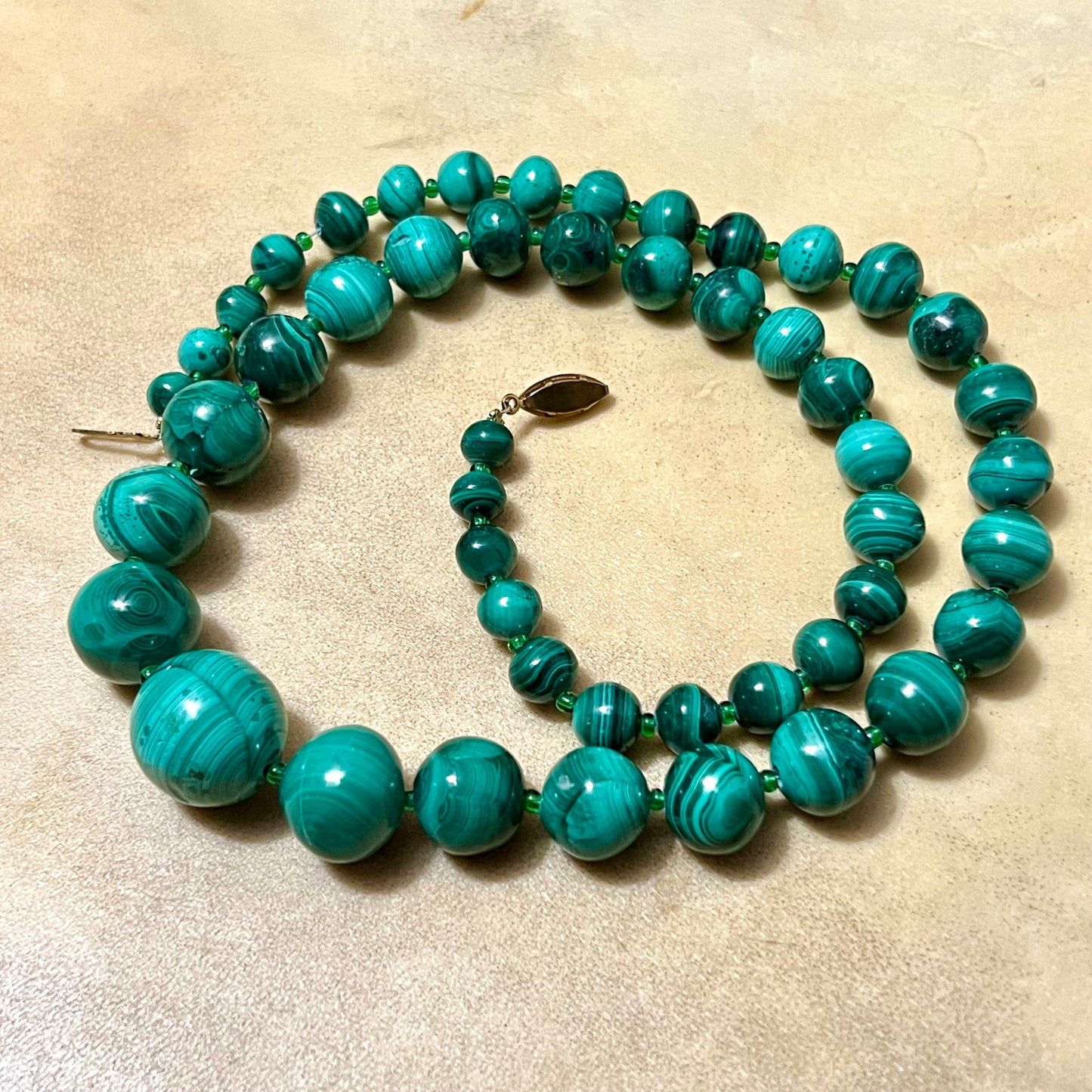 Graduated Malachite Beaded Vintage Necklace