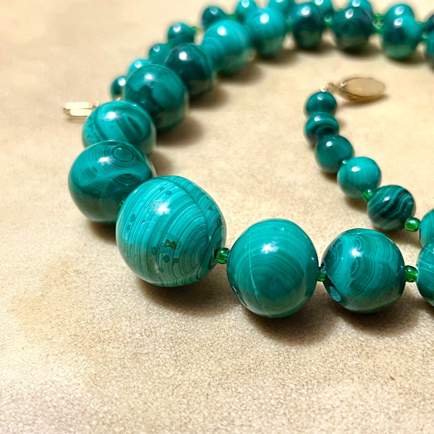 Graduated Malachite Beaded Vintage Necklace