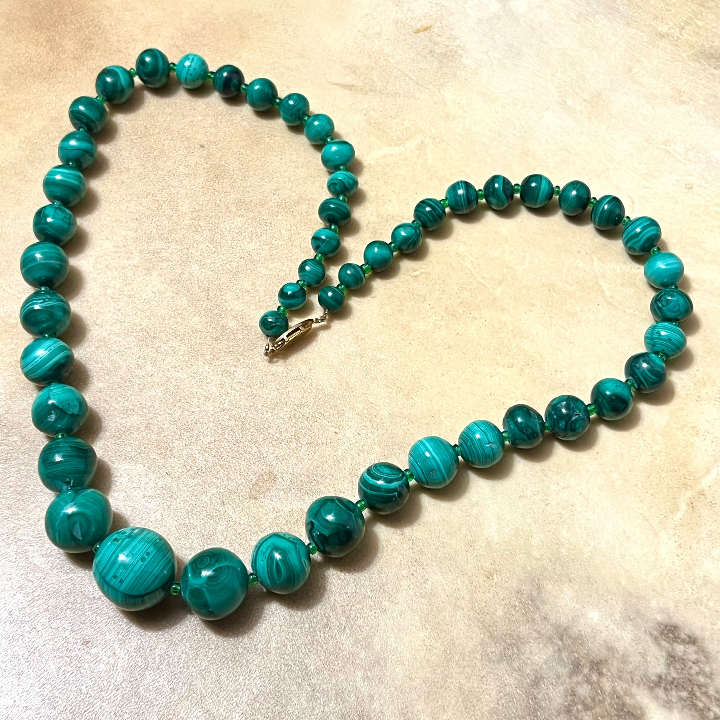 Graduated Malachite Beaded Vintage Necklace