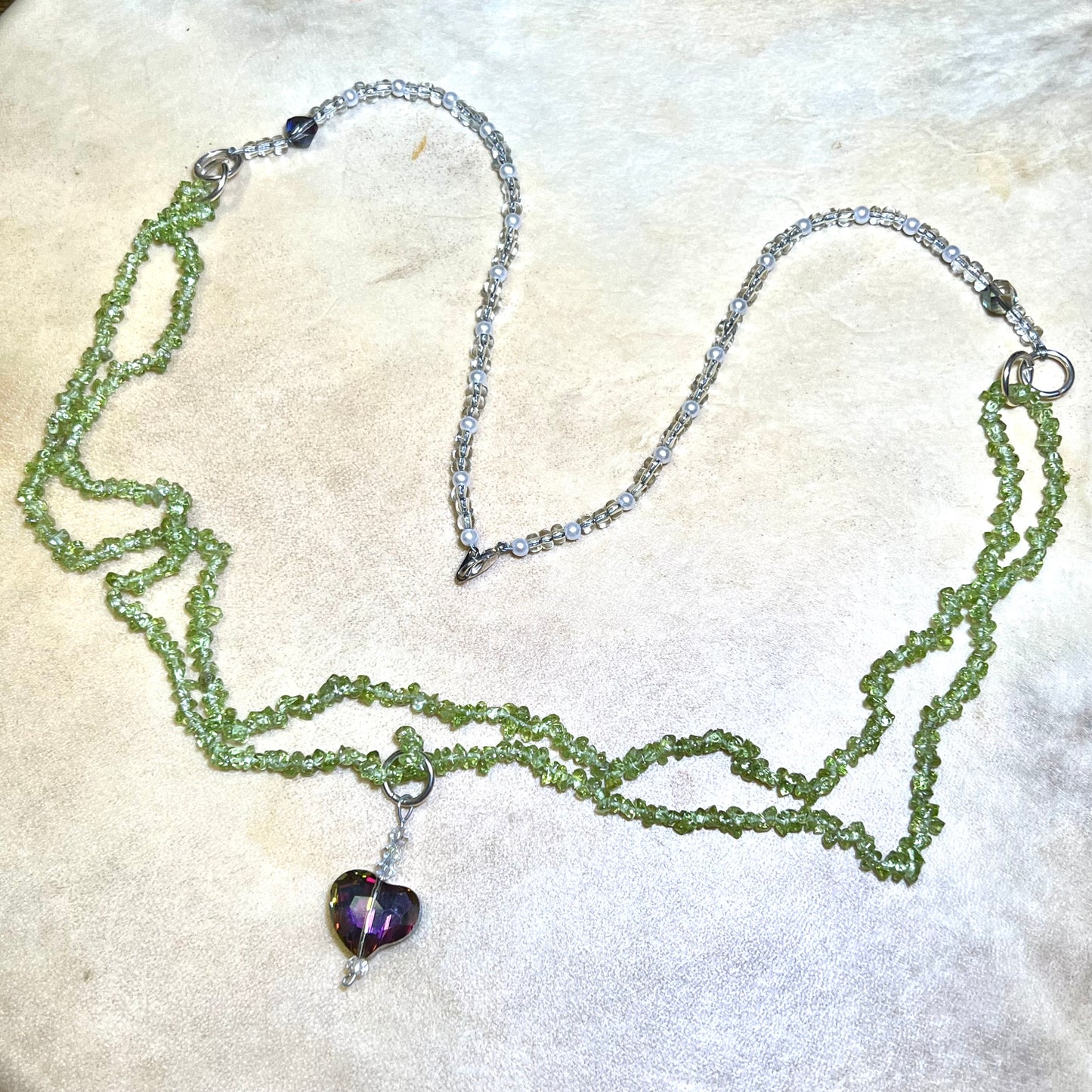 Peridot Crystal Chip & Faceted Glass Heart Vintage Necklace
