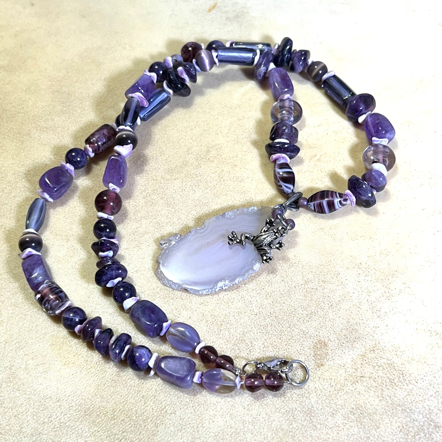 Purple Agate & Crystal Frog Beaded Amethyst Necklace - Vintage
