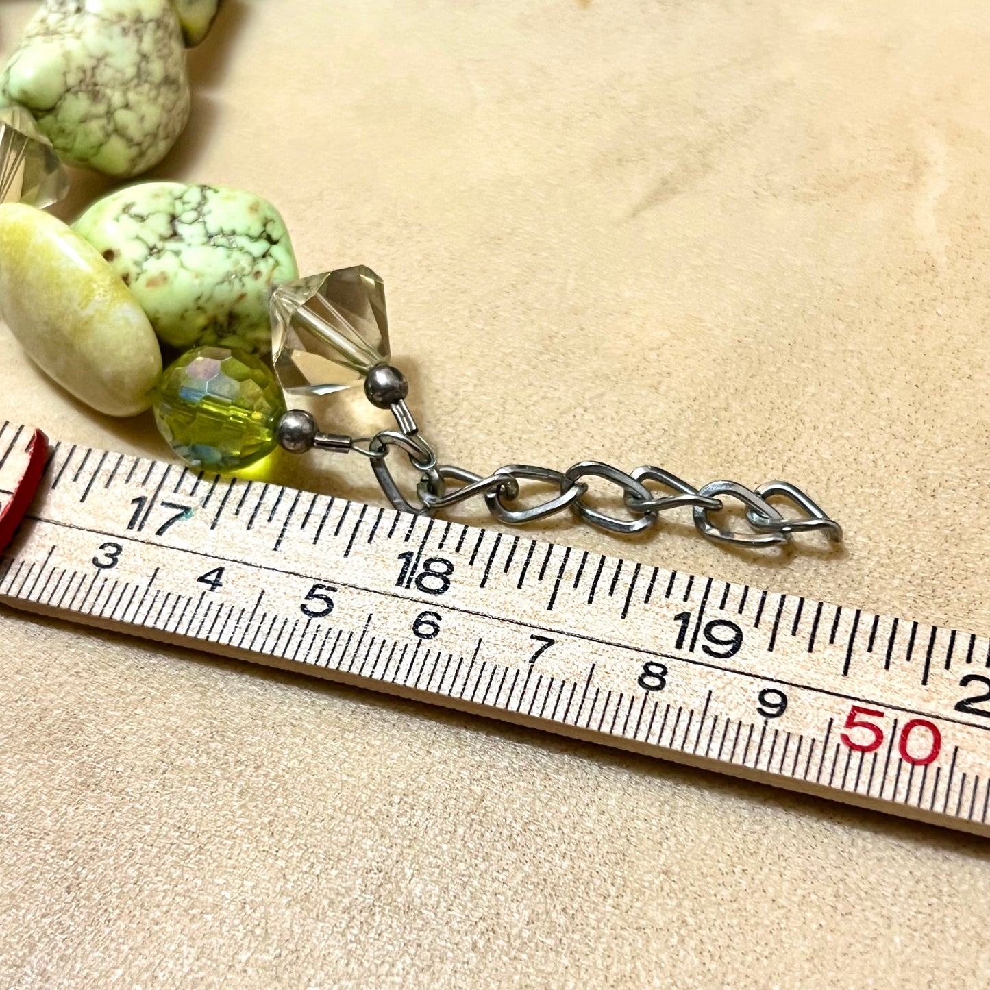 Spring Green Vintage Beaded Necklace with Magnesite & Serpentine