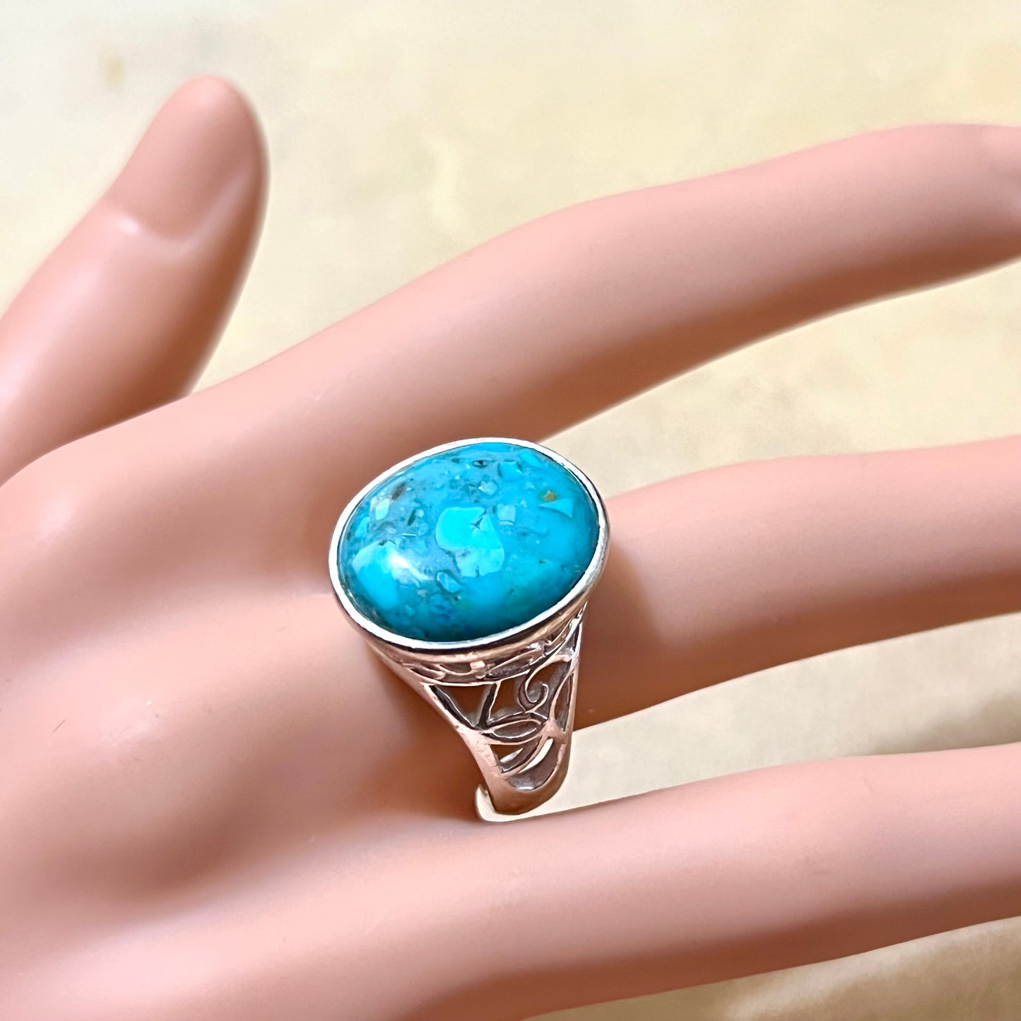 Turquoise in Sterling Silver Gemstone Vintage Ring Size 8