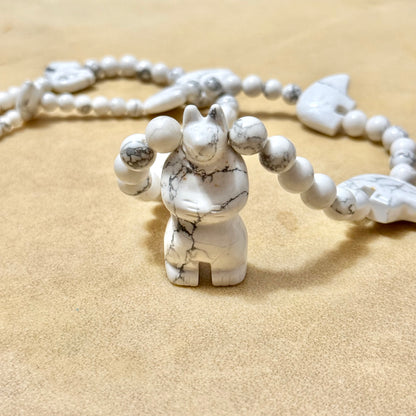 Howlite Fetish Bear Native American Style Vintage Stone Necklace in Sterling Silver