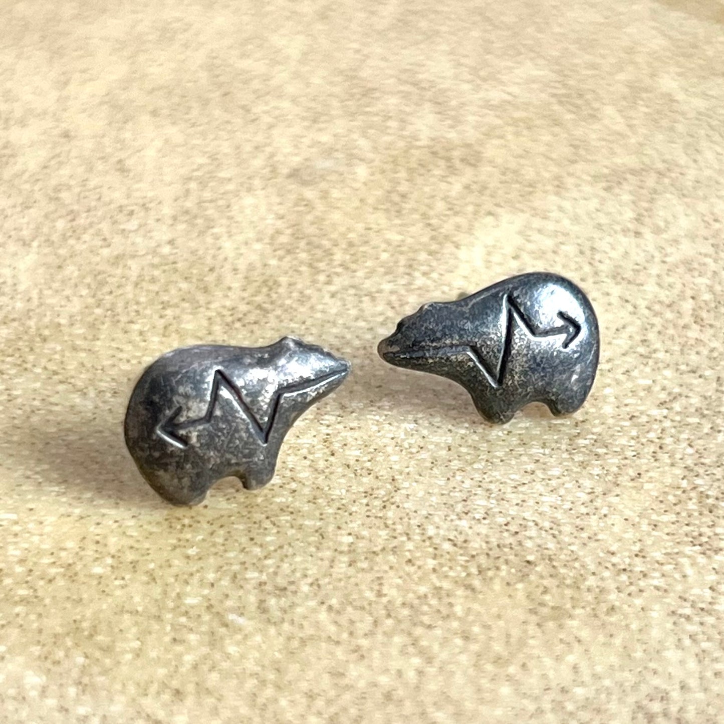 Zuni Bear Fetish Vintage Sterling Silver Pierced Stud Earrings