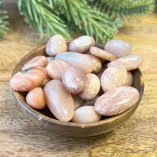 Sunstone in Peach Moonstone Tumbled Crystal