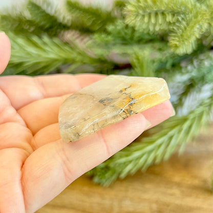 Golden Healer Quartz Tumble with Dendritic Inclusions