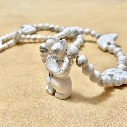 Howlite Fetish Bear Native American Style Vintage Stone Necklace in Sterling Silver