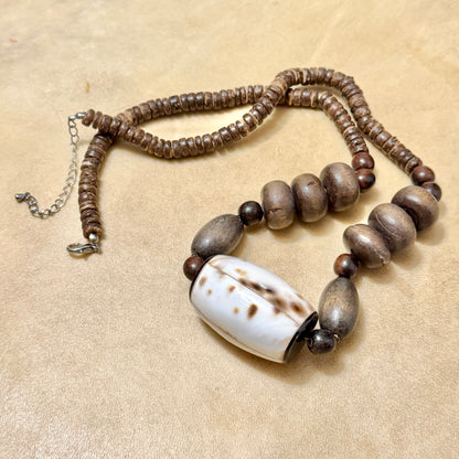 Vintage Tropical Shell & Wood Beaded Adjustable Necklace