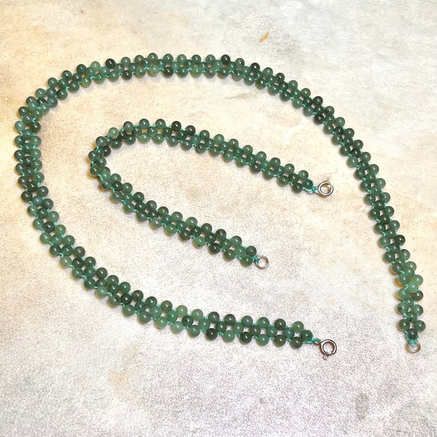 Green Jade Beaded Choker Necklace & Bracelet Vintage Jewelry Set