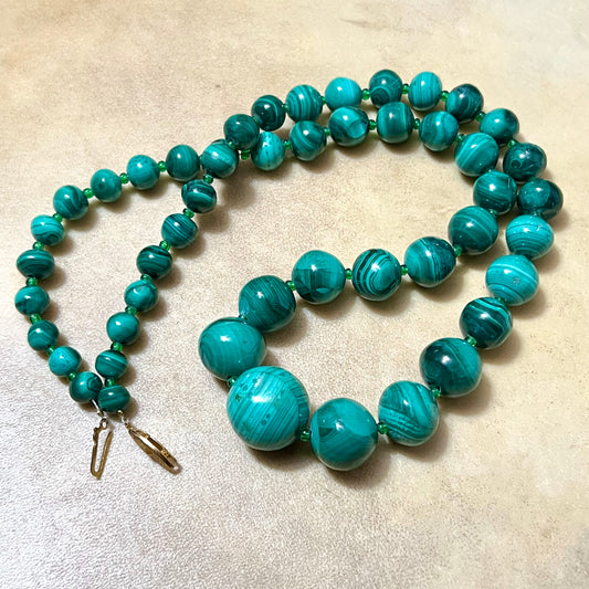 Graduated Malachite Beaded Vintage Necklace