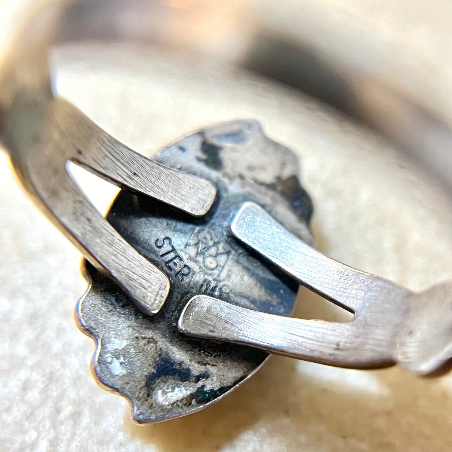 Mother of Pearl Peach Sterling Silver Ring, Vintage Native American Style Size 4.75