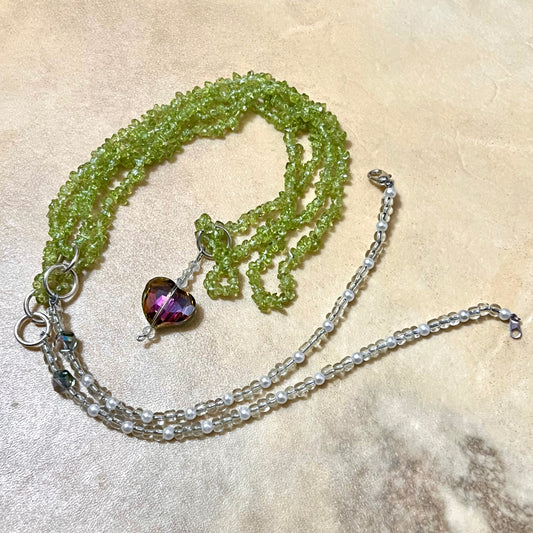 Peridot Crystal Chip & Faceted Glass Heart Vintage Necklace